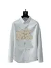 デザイナーのChaopai Alphabet Printed Business Leisure Men's Shirt、一流の品質、クラシックな豪華、エレガントなスタイル、あらゆるシーンに適した価格の譲歩。