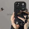 Obudowy telefonu komórkowego Korean Cute Cartoon 3D Bear Bred Chain Woolen Lattice Soft Case for iPhone 15 14 13 12 Pro Max 11 x xs XR Ochrony obiektywu J231206