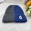 Gorros de diseñador para mujer, gorro de lana de invierno, versión coreana, gorro tejido cálido, Color retales, gorro para el frío, 2023 C