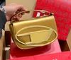 Borsa con manico firmata da donna con patta a spalla borsa di lusso pochette da donna in pelle nappa tote casual pochette unica tracolla San Valentino due modelli 01