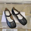 امرأة غير رسمية MM أحذية الموضة تقسيم أخمص القدمين High Street Flat Shoes 35-39