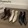 Mais quente outono mulher botas de tornozelo moda zíperes laterais senhoras elegante salto baixo botas curtas sapatos dedo do pé apontado botas femininas