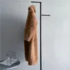 女性の毛皮のフェイクファーファーウィンタージャケット女性ロングカシミアコートウール織物布濃い暖かいアウターサイズのファッションストリートテディベアコート231205