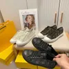 59% OFF Esportes 2024 Baixo corte vintage lona casal casual rendas até dedo do pé redondo fundo plano macio e confortável moda versátil sapatos da moda