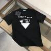 Erkek Tişörtler Tasarımcı Tasarımcı Erkek Kadın Tişörtleri Baskı Moda Adam T-Shirt En Kaliteli Pamuk Tees Kısa Kollu Lüks Hip Hop Sokak Giyim P Tshirts 7UQ