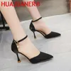 Robe chaussures 2023 été bout pointu stiletto sexy talons hauts boucle sangle creux satin daim rouge mariage banquet pompes perle