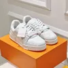 Topp designer platt sneaker tränare casual skor denim canvas läder vit grön röd blå bokstäver modeplattform män kvinnor låga tränare sneakers storlek 35-46