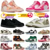Box Jumpman 1 High Basketball Shoes 1S 중간 소프트 핑크 골프 올리브 로스트 리버스 리버스 모카 블랙 팬텀 자란 특허 남성 여성 운동화 야외 스포츠 트레이너