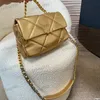 19 serii Designerka damska torba na ramię 25 cm skórzana Diamond Gold Hardware Metal Logo Top Luksusowa torebka Matelasse Łańcuch crossbody torebki makijażu Sacoche