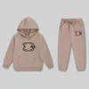 Enfants Pantalons à capuche C Kids Luxury Designer Tracksuits pour garçons Girls Kids Tracks Suit Winter Swirthirt SweaterShirts Baby Toddler Big Kid Clothes