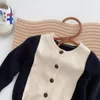 Cardigan 1-6 års barn Baby Boys Girls Autumn Clothes Toddler Söt spädbarn Casual Knit Sweater Cardigan Top Knitwear Långärmad kappdräkt 231206