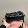 Vender mumu Bolso de diseñador de cámara arrugada mumu Bolso bandolera de alta calidad Bolsos de hombro con correa de cadena para mujer Bolso de cuero clásico Monedero 231115