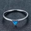 Cluster-Ringe Trendy Gold Silber Farbe Ehering Weiß Blau Opal Verlobung Dünnes minimalistisches Dreieck Kleiner Stein für Frauen Part243G