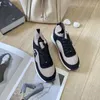 36% rabattskor 2024 Xiangfeng visar fötter Xiao Summer och Autumn New Casual Elevated Thick Sole Sports Bekväma Dads Shoes