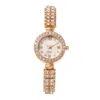 Montres-bracelets 2024 Mode Lumière Luxe Tempérament Montre Femme Ronde Diamant Horloge Dames Bijoux Polyvalent Montre-Bracelet