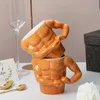 Bottiglie d'acqua Pettorali in ceramica creativa Tazze Colazione domestica Tazza da caffè al latte Tazza da acqua Ragazzi Palestra Allenatore Tazze regalo divertenti Regalo di festa 231206