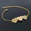 Pulseras con dijes, pulsera personalizada con nombre de miembros de la familia, joyería de aniversario, pulsera con dije con placa de identificación con grabado de corazón bonito de acero inoxidable 231207