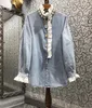 Kvinnors blusar Deinm Shirt Loose Patchwork Lace Pearls -knappar Broderade FLARES ELEGANT BLOUSE 2023 Summer Fashion 29L5259