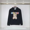 2024 Hösten/vintern Ny Moschino M Family Round Neck Printed Balloon Bear Pattern Hoodie Women's Loose Top