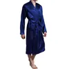 Mäns sömnkläder män fast färg Silk Satin Robes Pyjamas långärmad kimono manlig badrock fritidsloungewear dressing nattklänning
