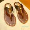 Luxusmarken-Designer-Hausschuhe, Zehensteg-Sandale, braunes Leder, Buchstaben-Sandalen, Damen-Slipper, Herren-Slipper, Strand-Slipper mit Nieten am Wasser, mit Box