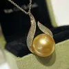 Round South Ocean Natural Sea Pearl Pendant Högkvalitativt starkt ljus 13-14mm guld naturlig pärlhalsband