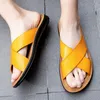 Chinelos 2023 moda masculina couro real verão preto branco/vermelho/amarelo cruz sobre lazer masculino conforto sandálias planas