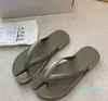 ألوان Tabi Flip Flops Maisons Margiela Flat Clipper Sandal Designer Shoes Summer Slidge Slades Sandale Pool Womans Mens Shoe House Sliders