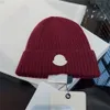 Modedesigner beanie vinter stickad hatt män kvinnor mössa trendig varm hatt herr mode stretch ull casquette hattar för män kvinnor