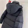 Projektantka Down Jacekt Women and Mens Fashion Long Down Kurtka Zimowe kurtki puffer parki z literą Outdoor męskie kurtki płaszczowe kurtki uliczne ciepłe ubrania