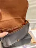 1941 Serisi Beat Bag Saddle Sanatçısı Graffiti Sınırlı Sarda Göster Kadınlar Moda Alışveriş Çantaları Omuz Çantaları Çanta Çantası Crossbody Haberci Çanta Totes Cüzdan Cüzdan