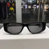 Güneş gözlükleri bayanlar tasarımcıları OER1090f asetat kedi göz çerçevesi yan tarafta beyaz logo ve lenslere kazınmış lensler moda marka kadın güneş gözlüğü