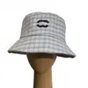 Tasarımcı Kova Şapkaları Patchwork Stripe Damin Kış Pamuk Pamuk Sıcak Sahte Kürk Balıkçı Güneş Kapağı Erkek Kadınlar İçin