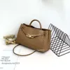 Crossbody Botegas One Venetas Este/Oeste con Andiamo Diseñador Bolso de axila Bolsos de mano para niña Hombro Nuevo de gama alta Cubo tejido grande Cuero Mujer 5mkd