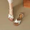 Sandalen Casual Designer Dames 2023 Voor dagelijks gebruik Modieuze lederen schoenen Platte comfortabele sandaal