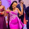 Plus la taille Aso Ebi Promdress Fuchsia sirène une épaule dentelle appliques perlées robe de soirée côté fendu sexy formelle deuxième réception robes de bal robe de soirée AM102