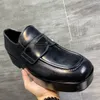 Lågklackade trianglar Standardläderskor en fot i Business Dress Square Head Single Loafer Mens Shoes