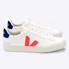 2024 scarpe bianche piccole coppia francese scarpe piatta bassa casual donna con scarpe a v traspirante uomini sneaker casual con scarpe casual designer ricamato D88