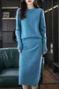 Robe de travail en laine Pure tricotée pour femme, pull à col rond, jupe courte, couleur unie, ensemble deux pièces à la mode, automne et hiver 2023