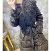 女性のダウンホワイトダックジャケット女性冬の大きな毛皮の襟の羽毛濃い暖かい長い女性オーバーコートベルトルーズパフジャケット