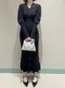 Vestidos Casuais V-Pescoço Puff Manga Fishtail Vestido Mulheres Único Breasted Slim Fit Elegante Malha Robes Feminino 2023 Japonês Chic Vestidos Mujer