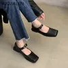 Płytka kwadratowa sukienka Autumn Suojiallun Women Fashion Toe Slip na damskich mokasyna buty płaski pięt