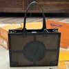 Borsa tote di design classico in rilievo retrò da donna di lusso Famoso marchio francese Fashion Thread Splice Borsa per la spesa di grande capacità 10A Borsa a tracolla per mamma in vera pelle