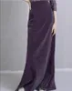 De *row/24 nieuwe gerookte paarse moerbeizijde hoge taille losse effen kleur woon-werkverkeer halve rok lange rok