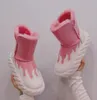 Mulheres Botas de neve de inverno Pêlo quente deslize em botas plataforma grossa cunha sapatos meninas planas com dedo luxuoso novo prateado