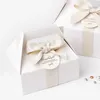 ギフトラップソリッドピュアホワイト段ボードケーキボックスデザートウェディングデイカートンの装飾用品を運ぶ便利な