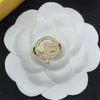 Anello in oro di design di lusso Moda Uomo Donna Anelli con lettere in cristallo Coppie Anelli di gioielli Regali per feste di nozze Anello classico da donna