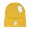 Designer beanie luxo gorro malhas chapéu temperamento versátil gorro chapéu de malha quente carta design chapéu saco de pó 20 estilo M-16