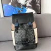 mochila de diseñador hombresCoa ch mochilas Diseñador para hombre Mochila de gran capacidad Bolsa de montañismo al aire libre Bolsa de libros de moda Mochila para computadora de negocios espalda para hombre GLON