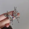 Kolczyki Dangle Punk Liquid Butterfly Asymetryczne fioletowe kolczyki dla kobiety fajne metalowe modne prezenty na imprezę biżuterii